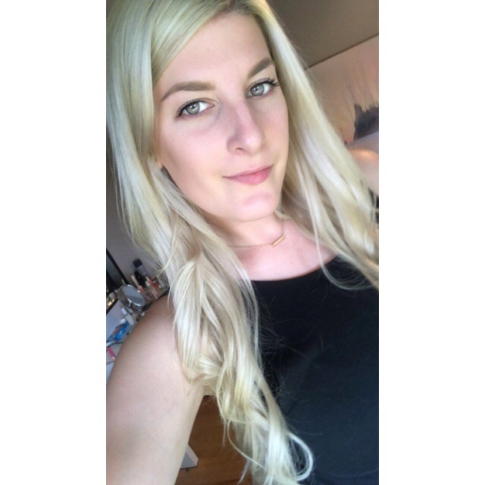 Meet your Posher, Cassandra